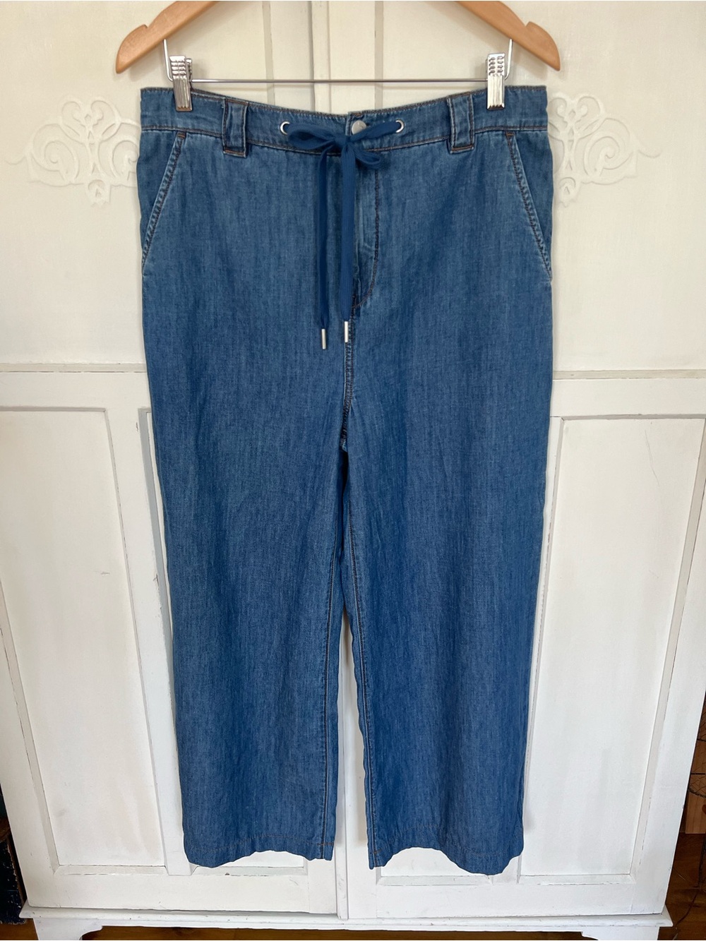 Joe’s Jeans CHAMBRAY DRAWSTRING
WIDE LEG ANKLE 29/26